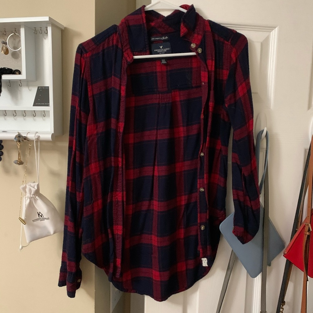 American Eagle Plaid long sleeve